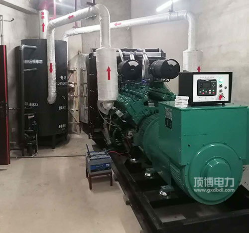 广西某房地产公司600KW柴油发电机组机房
