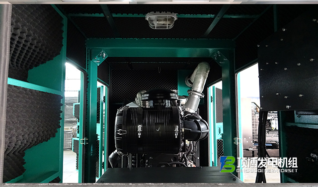 180KW上柴静音箱发电机组8